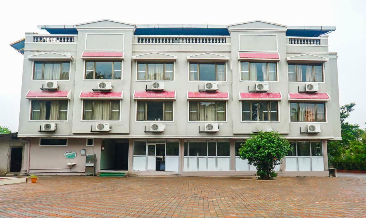 Mountview Resort & Spa 罗纳瓦拉 外观 照片